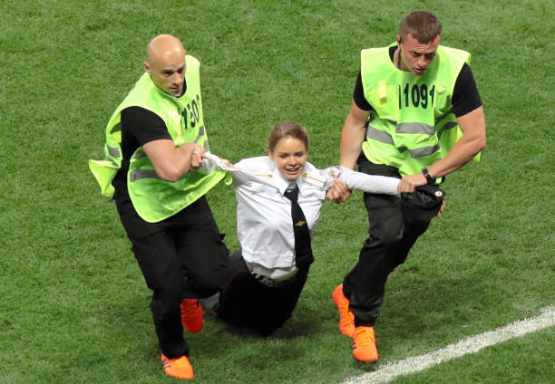 在更大的舞 在更大的舞