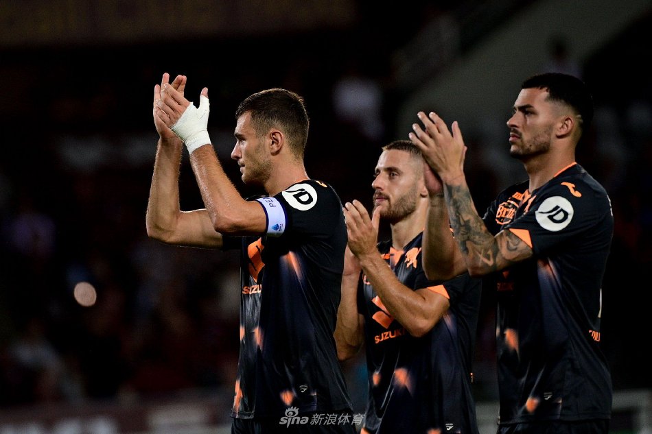 在被逆转的 在被逆转的