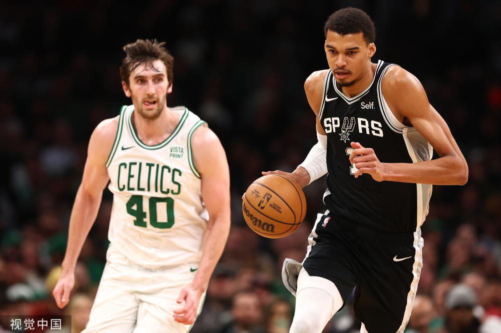 接球动作中 接球动作中